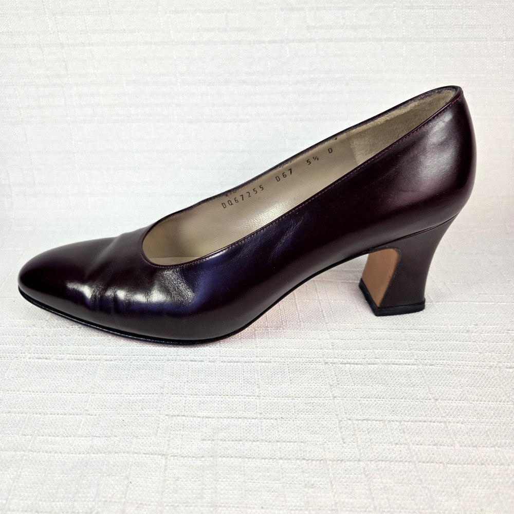 Salvatore Ferragamo Burgundy Pumps Women's 5.5 Classic‎ Elegant Business Career - Picture 5 of 11